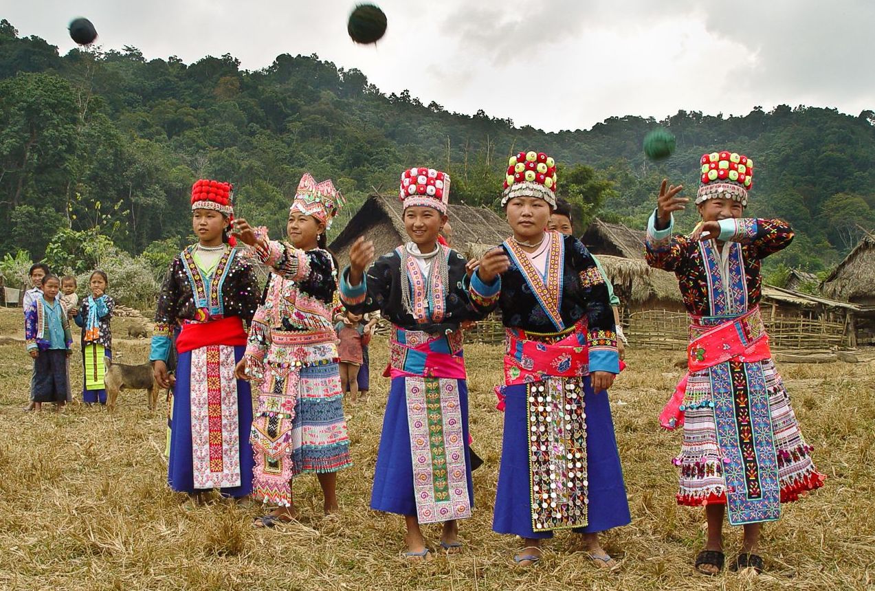 Hmong Spiritual New Year, Ap-lifestyles